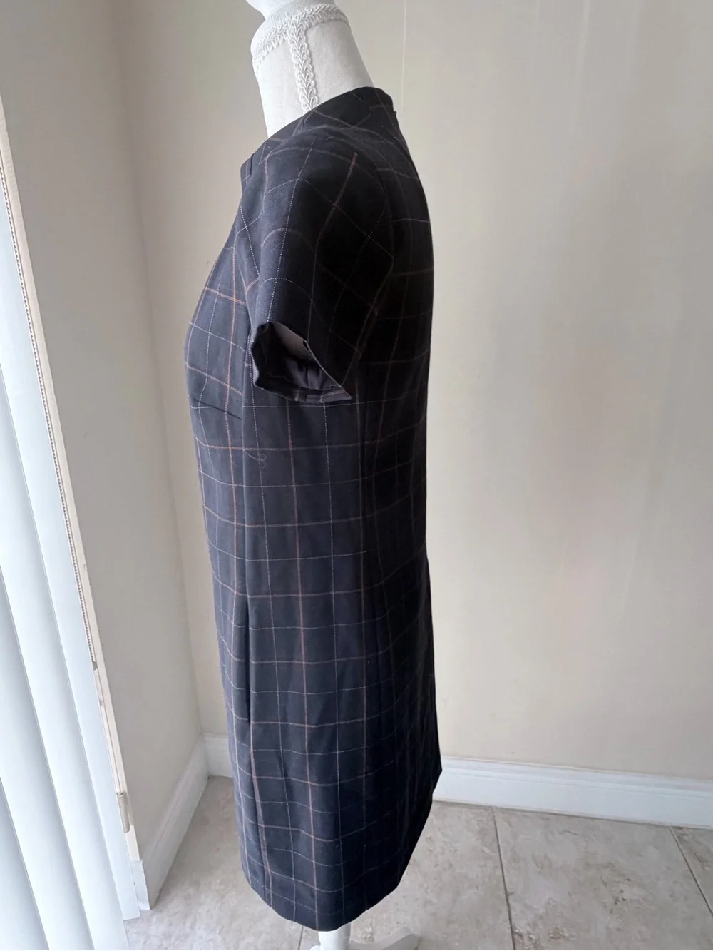 Excellent Preloved-Theory Plaid Shift Dress – Women’s Size 2